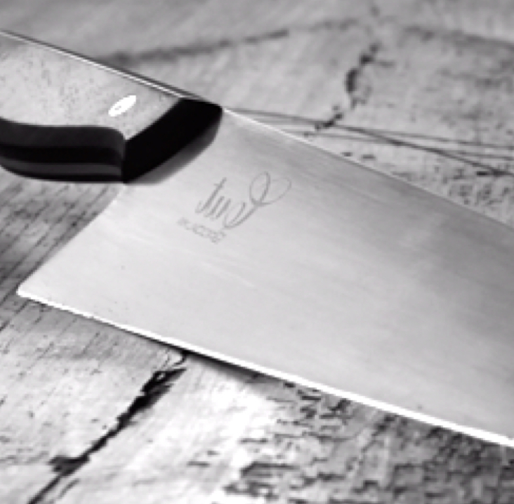 No 2 ~ The Knife